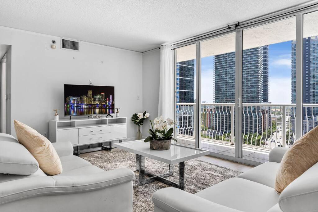 Modern 2/2 With Beautiful Ocean And Brickell Views Apartment Miami Exterior photo